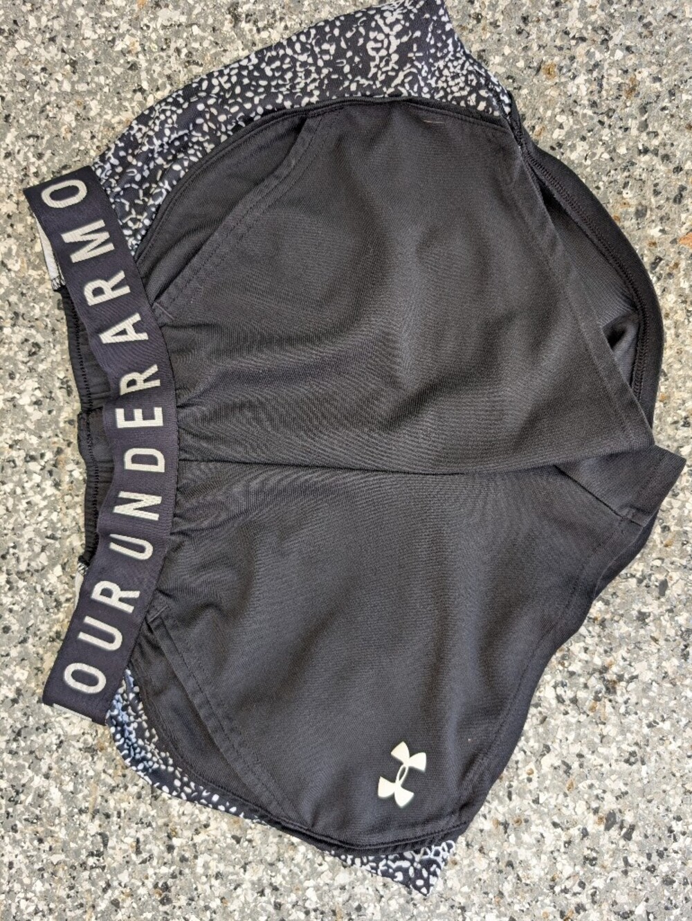 🖤 Under Armour Black Athletic Shorts